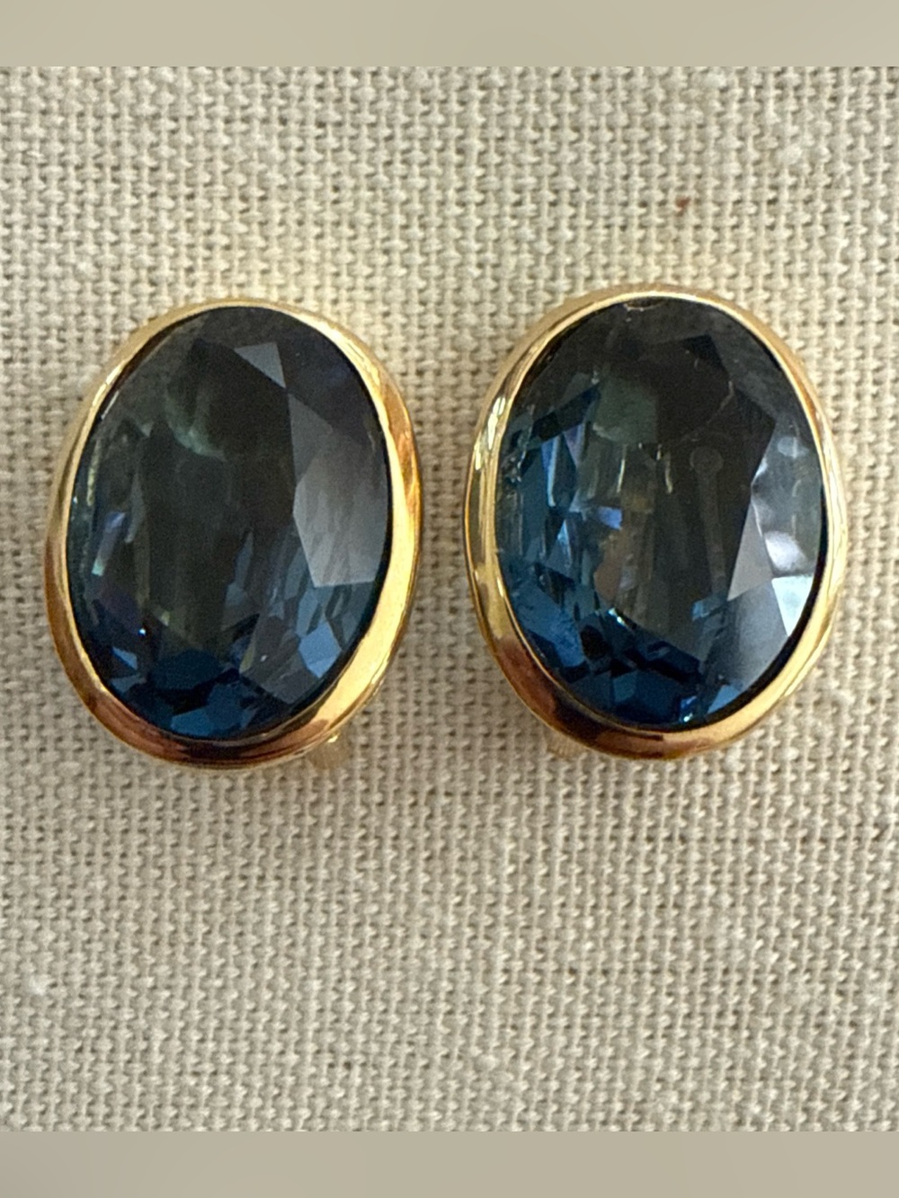 Christian Dior Vintage Blue Stone Gold Tone Jeweled Clip On Earrings